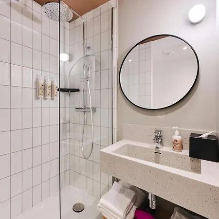 Szálloda Moxy Annecy